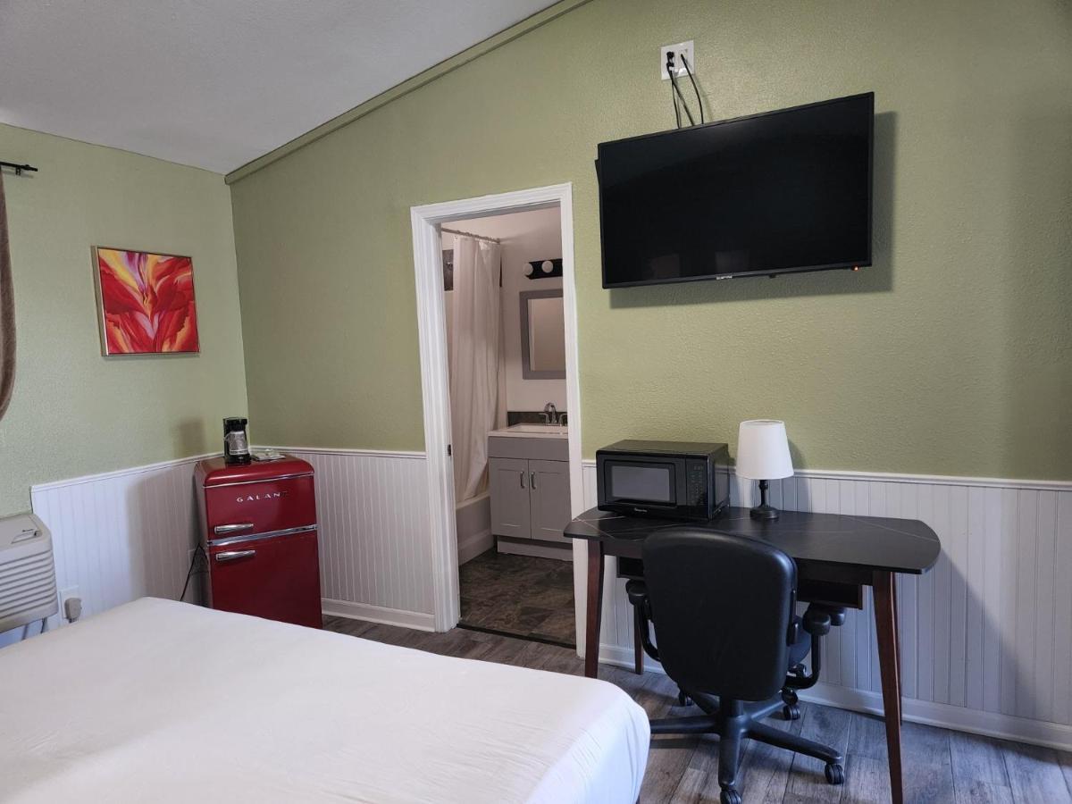 Europa Inn&Suites Desert Hot Springs Eksteriør bilde