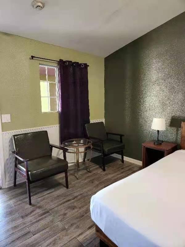 Europa Inn&Suites Desert Hot Springs Eksteriør bilde